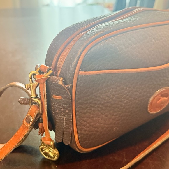 Classic Black Leather Crossbody Bag - Picture 4 of 9